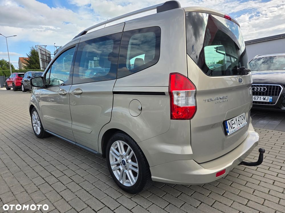 Ford Tourneo Courier 1.5 TDCi Ambiente - 4