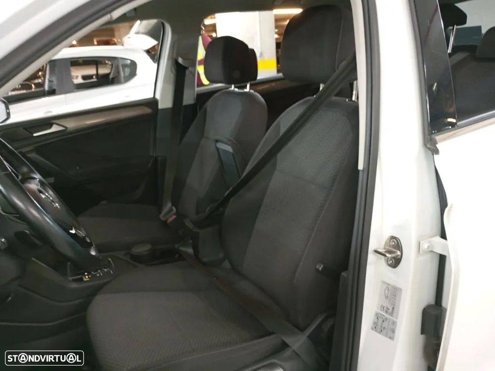 VW Tiguan Allspace 2.0 TDI Confortline DSG - 5