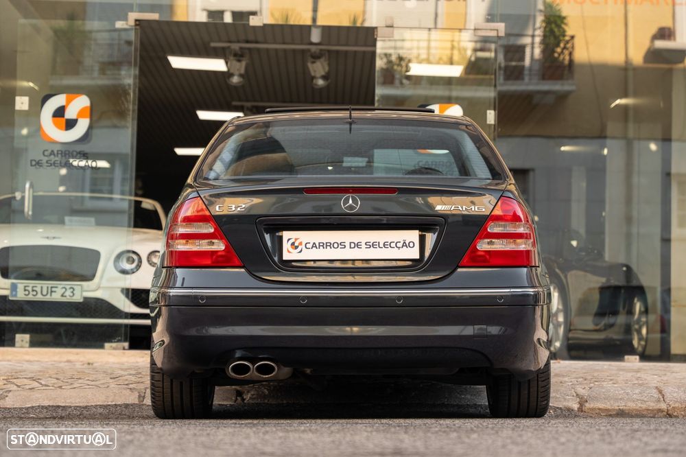 Mercedes-Benz C 32 AMG - 10