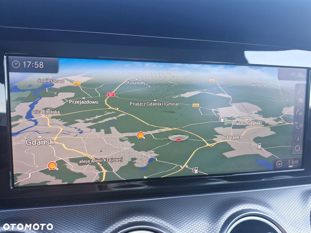 Mercedes-Benz Klasa E 220 d 4-Matic 9G-TRONIC - 10