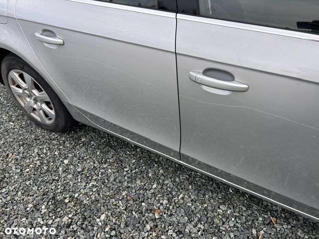 Audi A4 Avant - 14