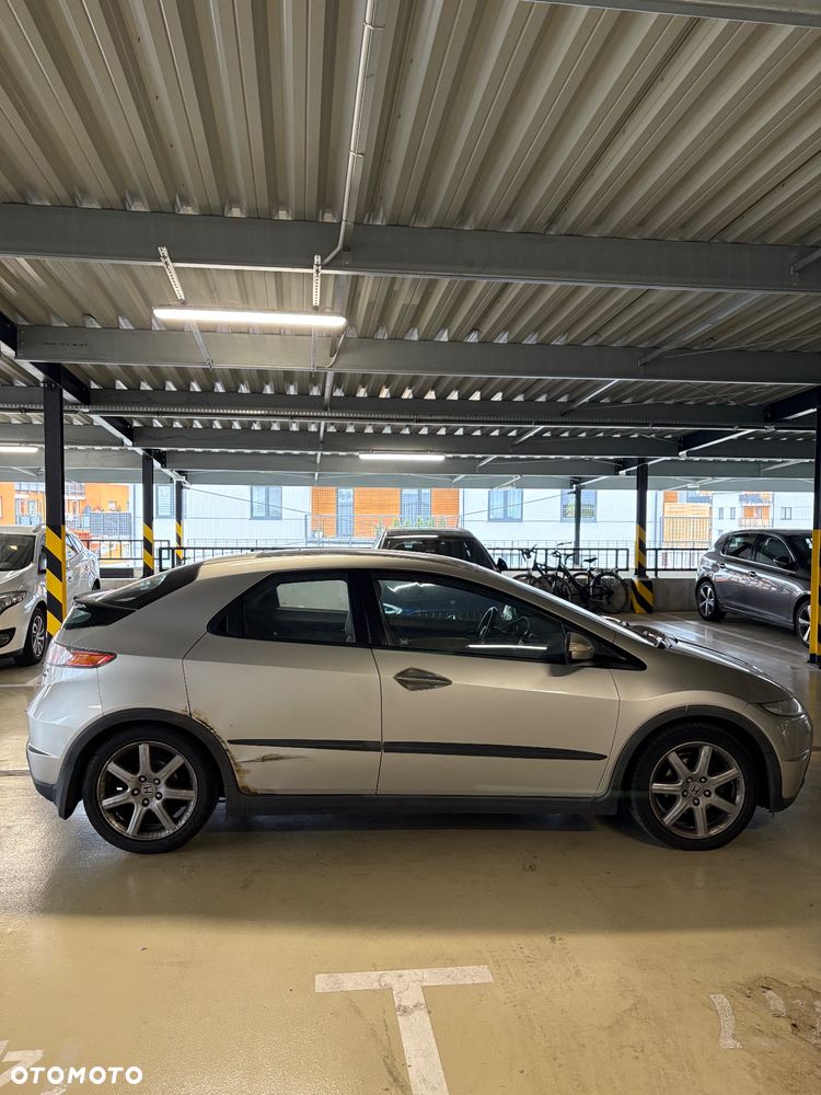 Honda Civic 1.8 Executive - 12