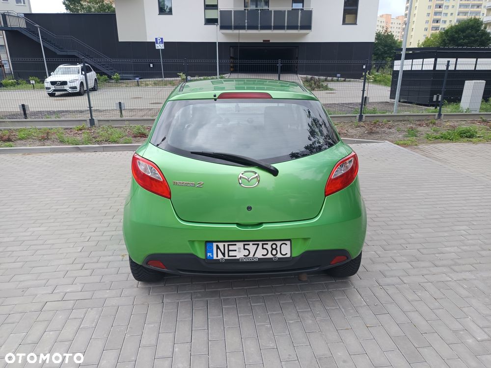 Mazda 2 - 8