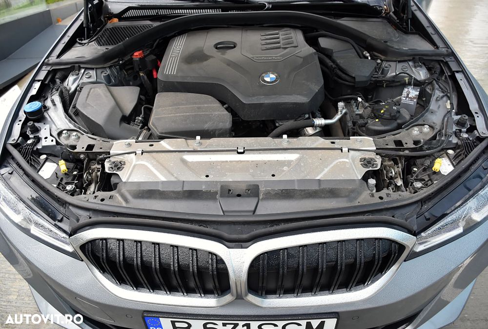 BMW Seria 3 318i AT - 21