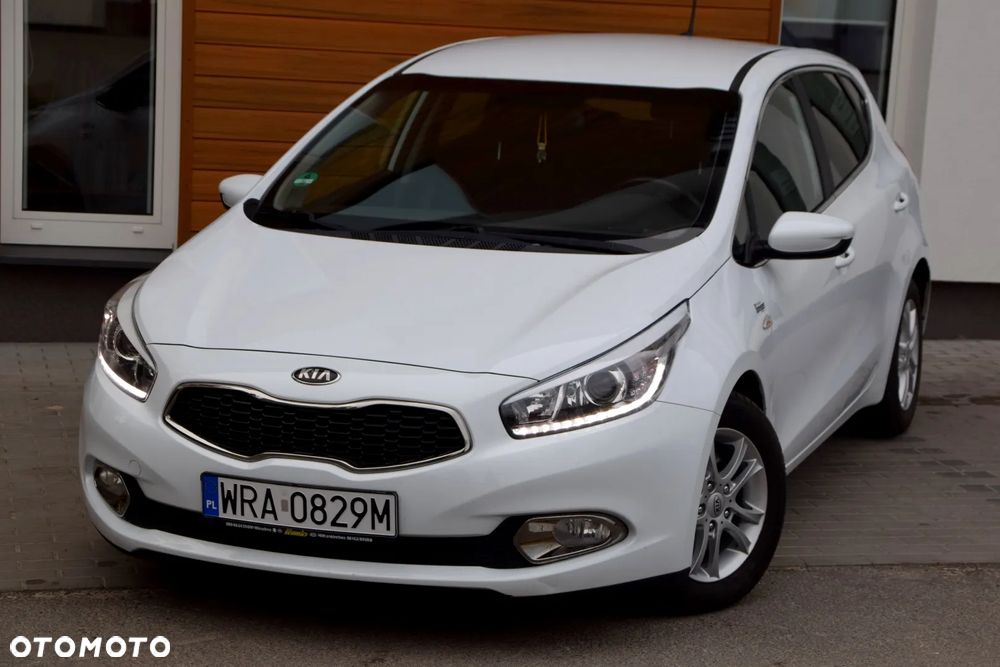 Kia Ceed 1.6 CRDi 128 Spirit - 3