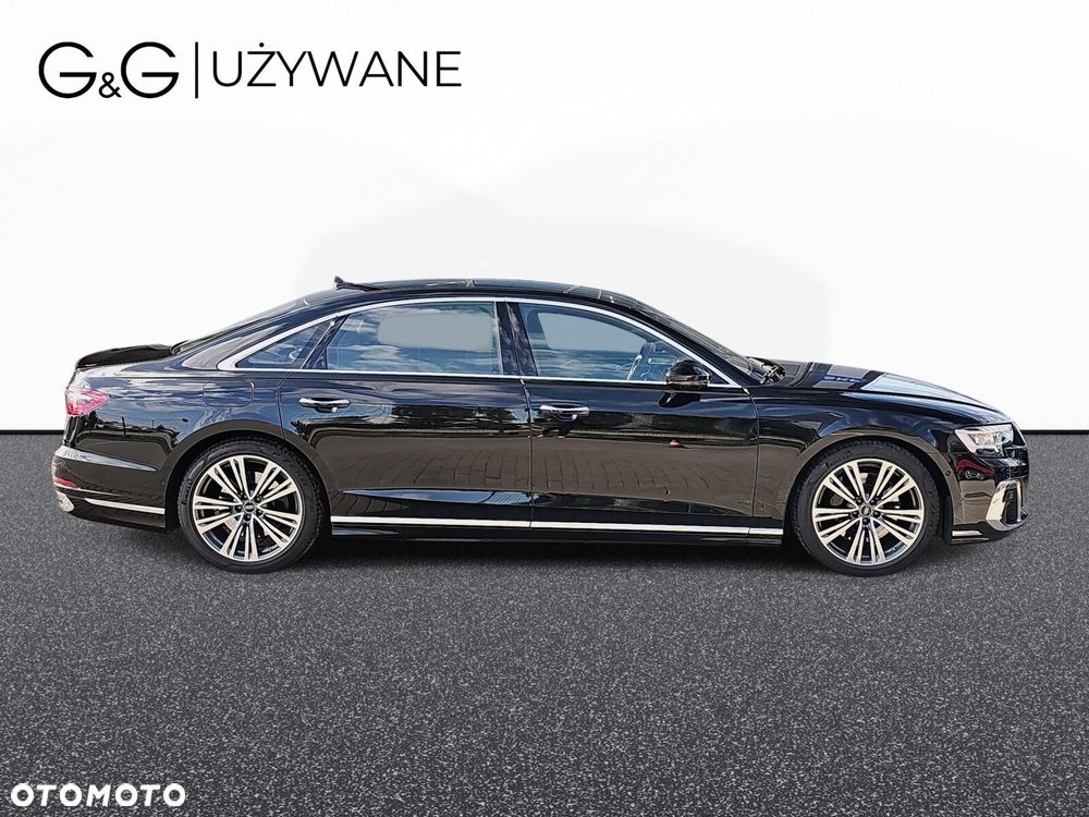Audi A8 - 4