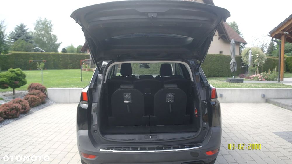 Peugeot 5008 1.2 PureTech Active S&S EAT6 - 6