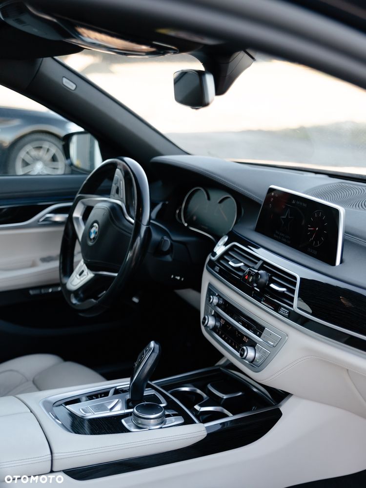 BMW Seria 7 730d xDrive - 10