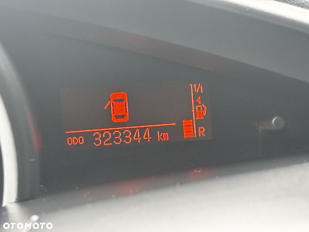 Toyota Verso 1.6 D-4D Active - 12