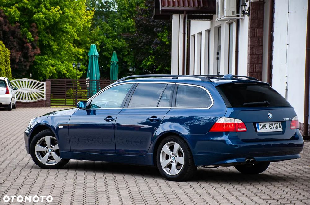 BMW Seria 5 530xi Touring - 10