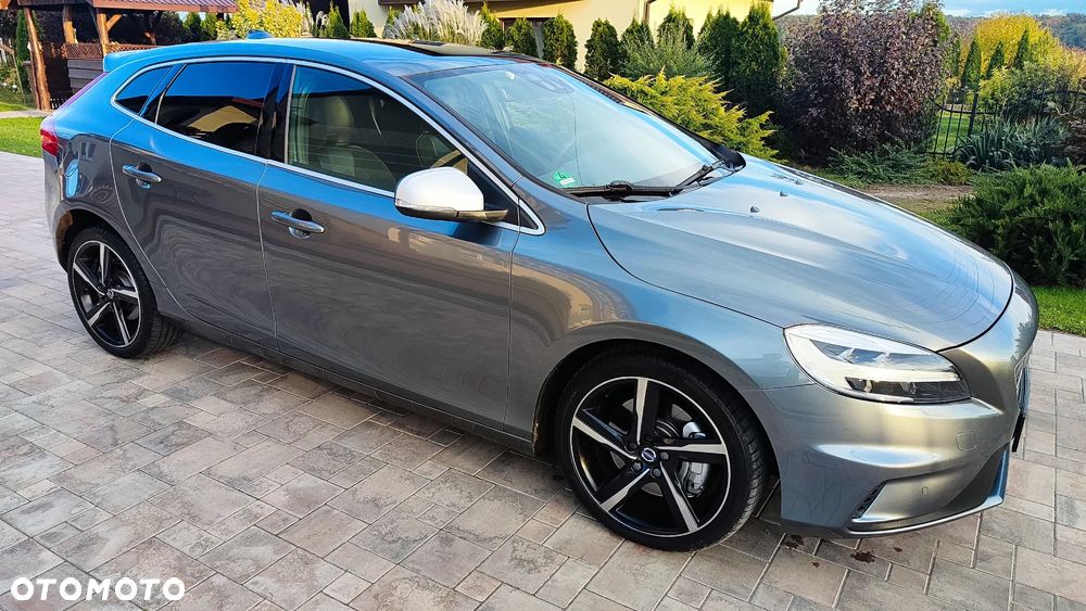 Volvo V40 D3 Momentum - 5