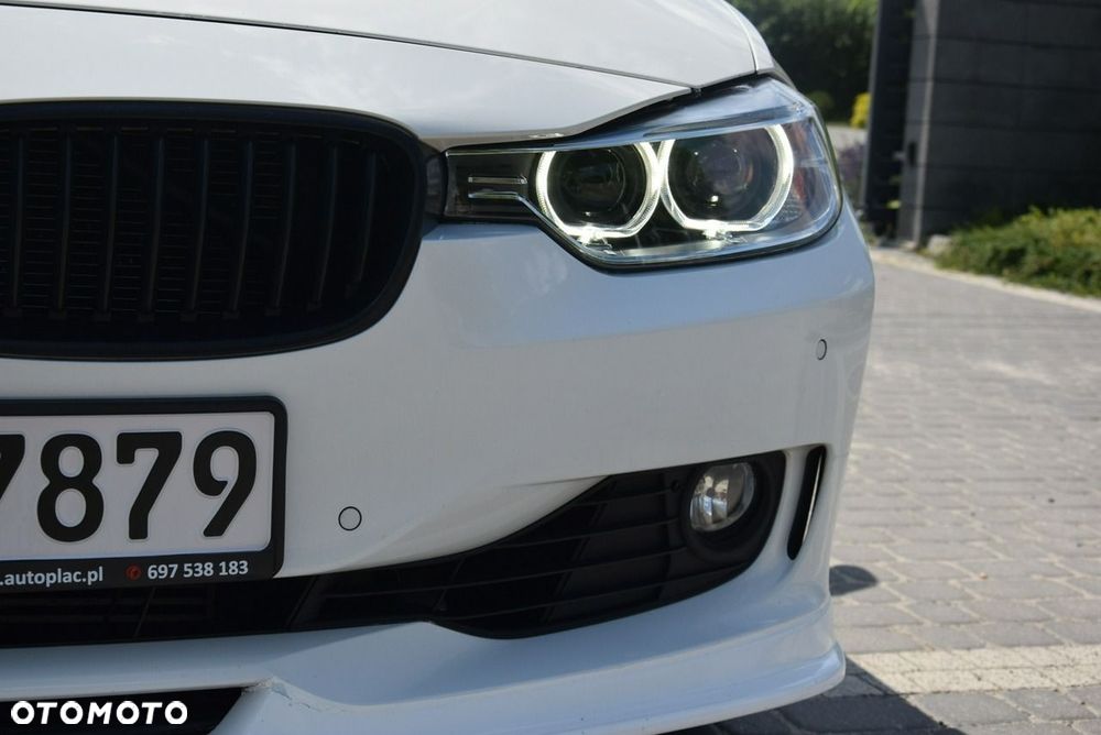 BMW Seria 3 318d Blue Performance - 8