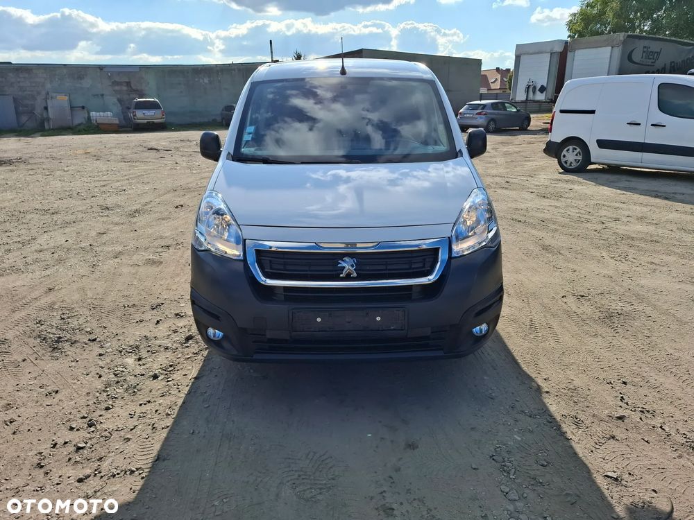 Peugeot Partner - 8