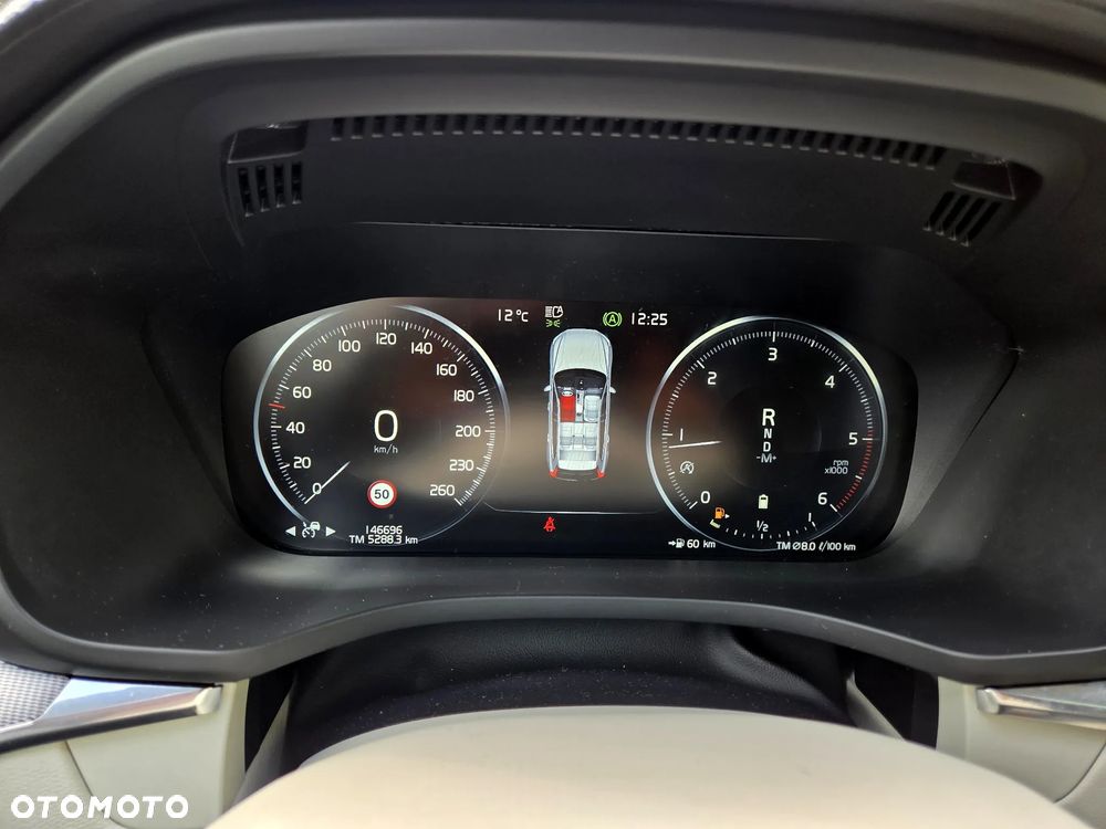 Volvo XC 60 D5 AWD Geartronic Inscription - 34