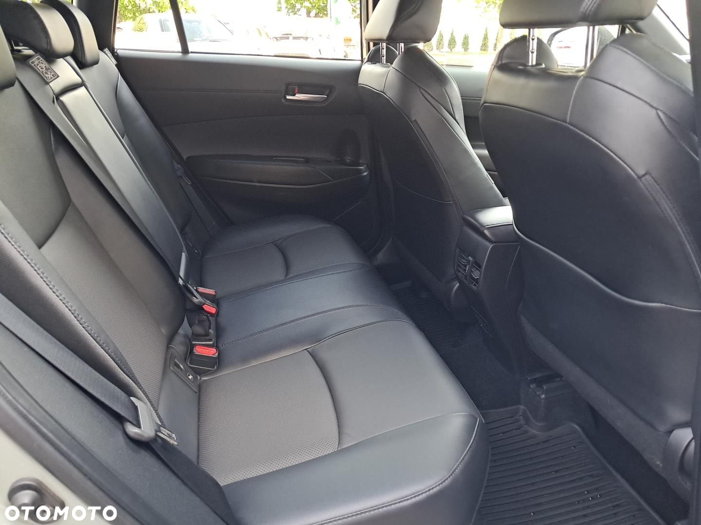 Toyota Corolla Cross - 11