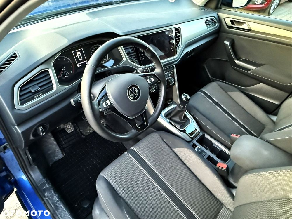 Volkswagen T-Roc - 11