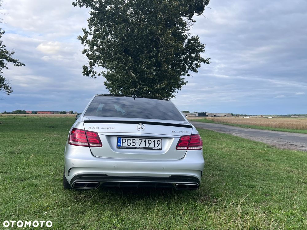 Mercedes-Benz Klasa E - 8