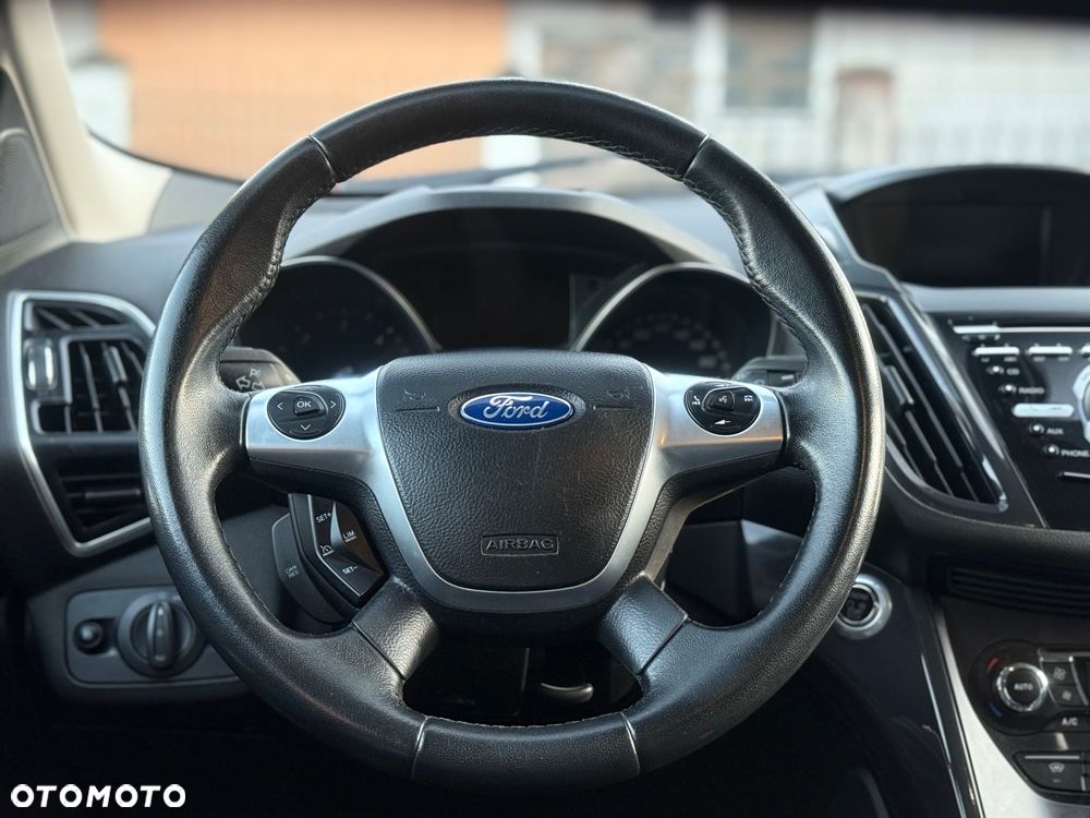 Ford Kuga 2.0 TDCi 4x2 Titanium - 15