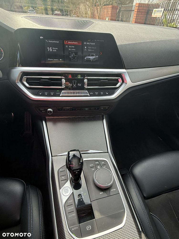 BMW Seria 3 320i - 4