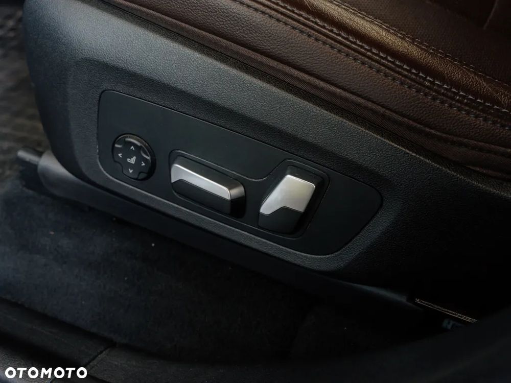 BMW X4 xDrive20d - 9