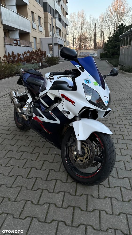 Honda CBR - 1