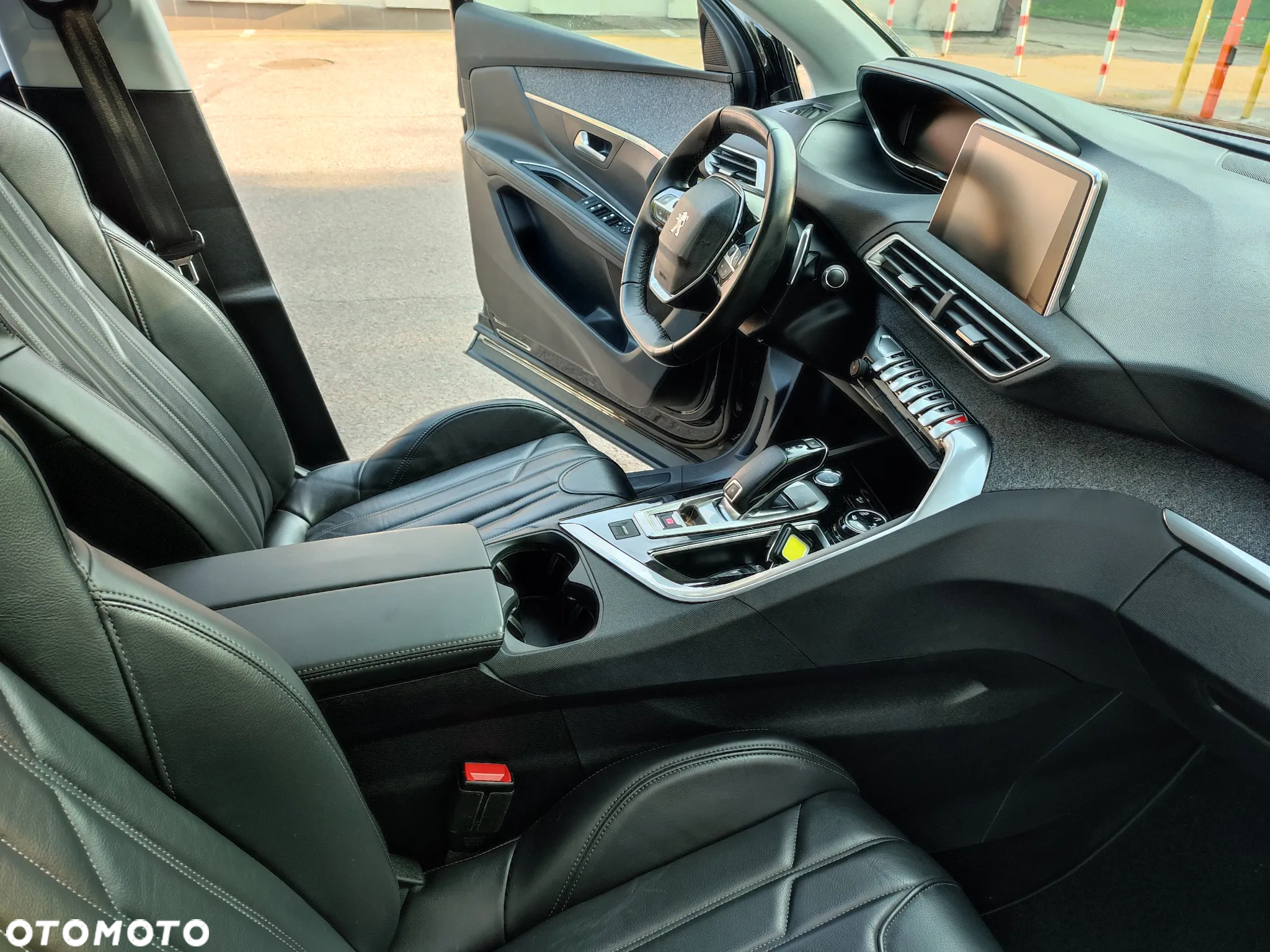 Peugeot 3008 1.6 PureTech GPF GT Line S&S EAT8 - 8