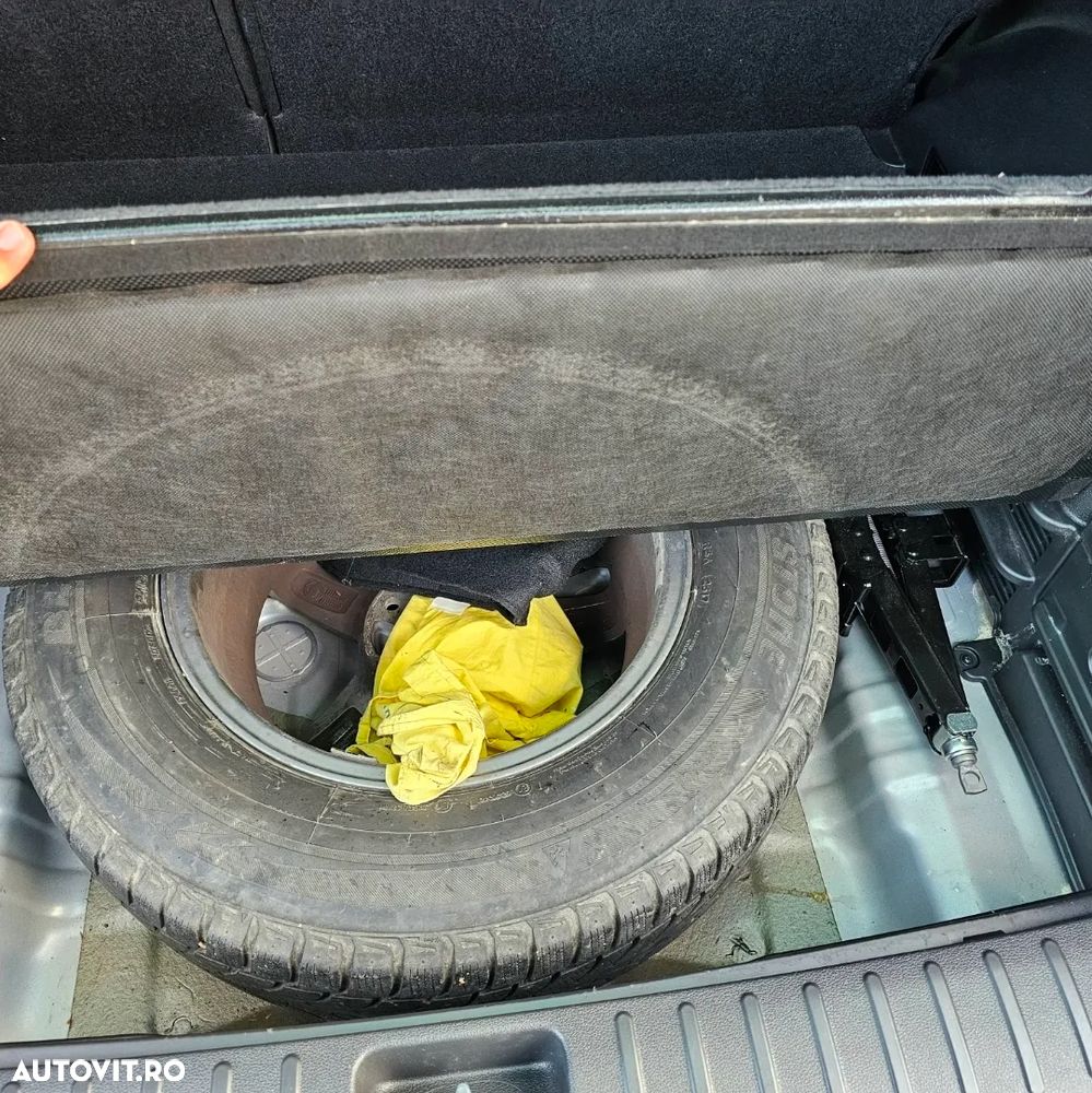 Hyundai Tucson 2.0 CRDI 4WD Automatik Advantage - 15