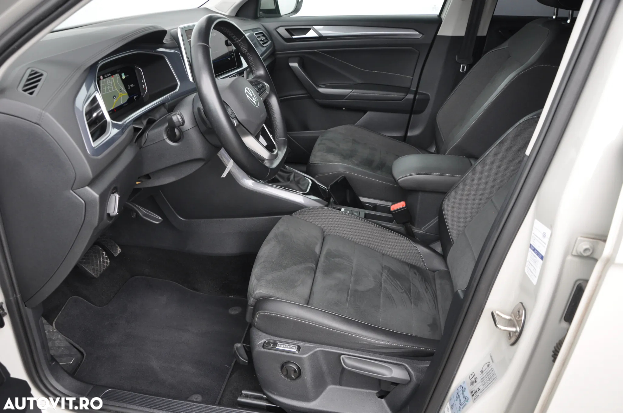 Volkswagen T-ROC 2.0 TDI DSG Style - 11