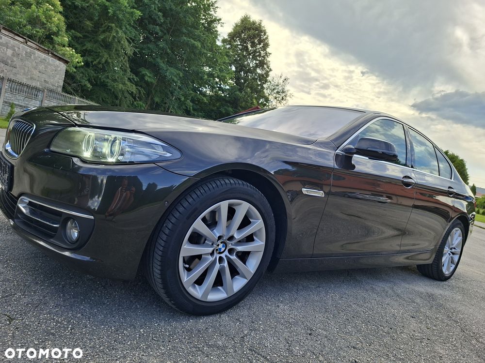 BMW Seria 5 520d xDrive Luxury Line - 3