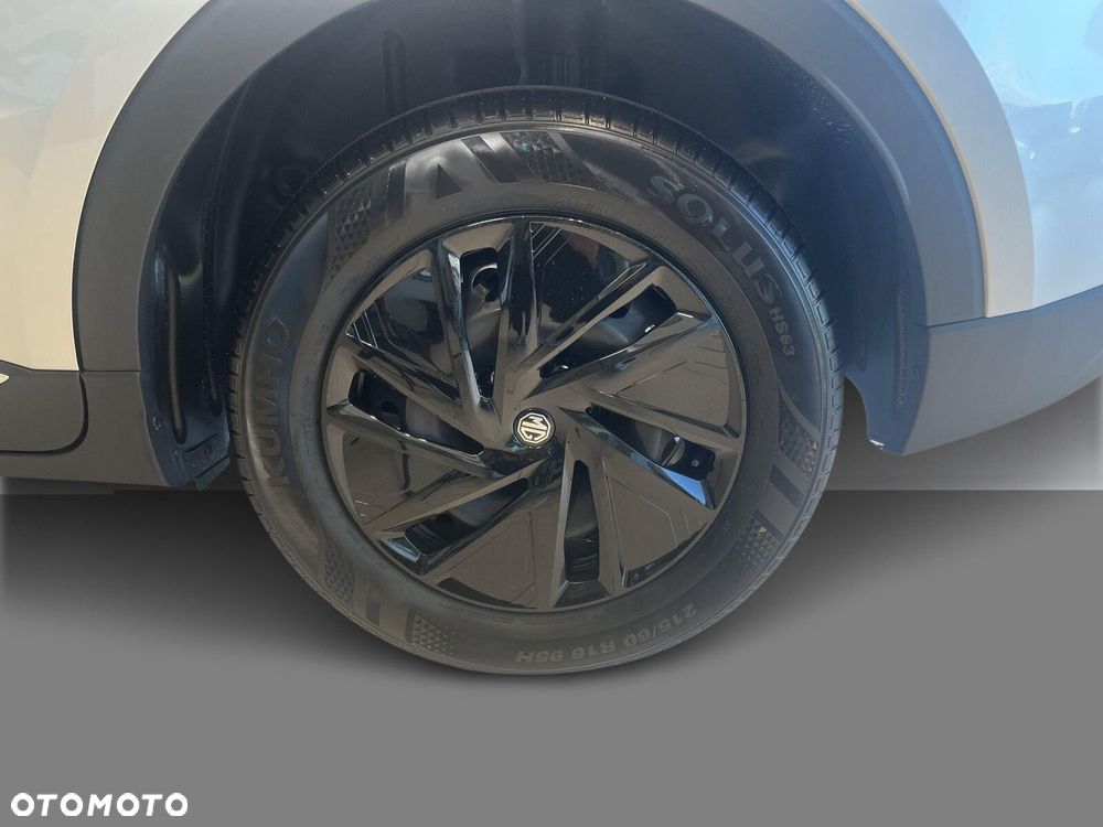 MG ZS Hybrid+ - 21