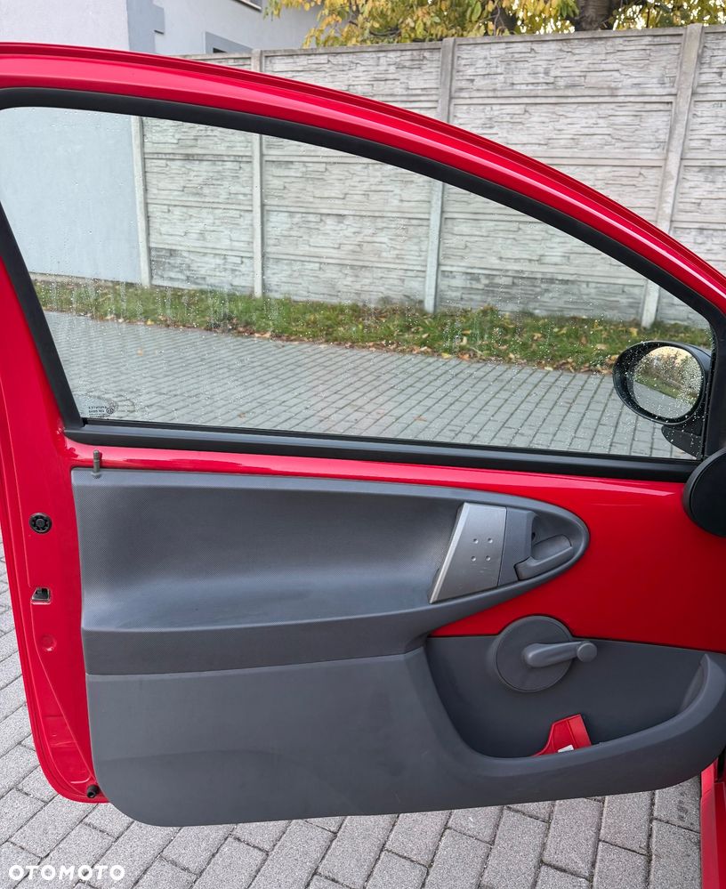 Peugeot 107 - 10
