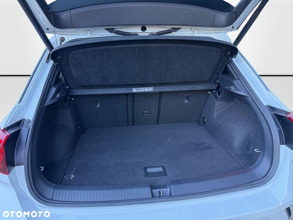 Volkswagen T-Roc - 41