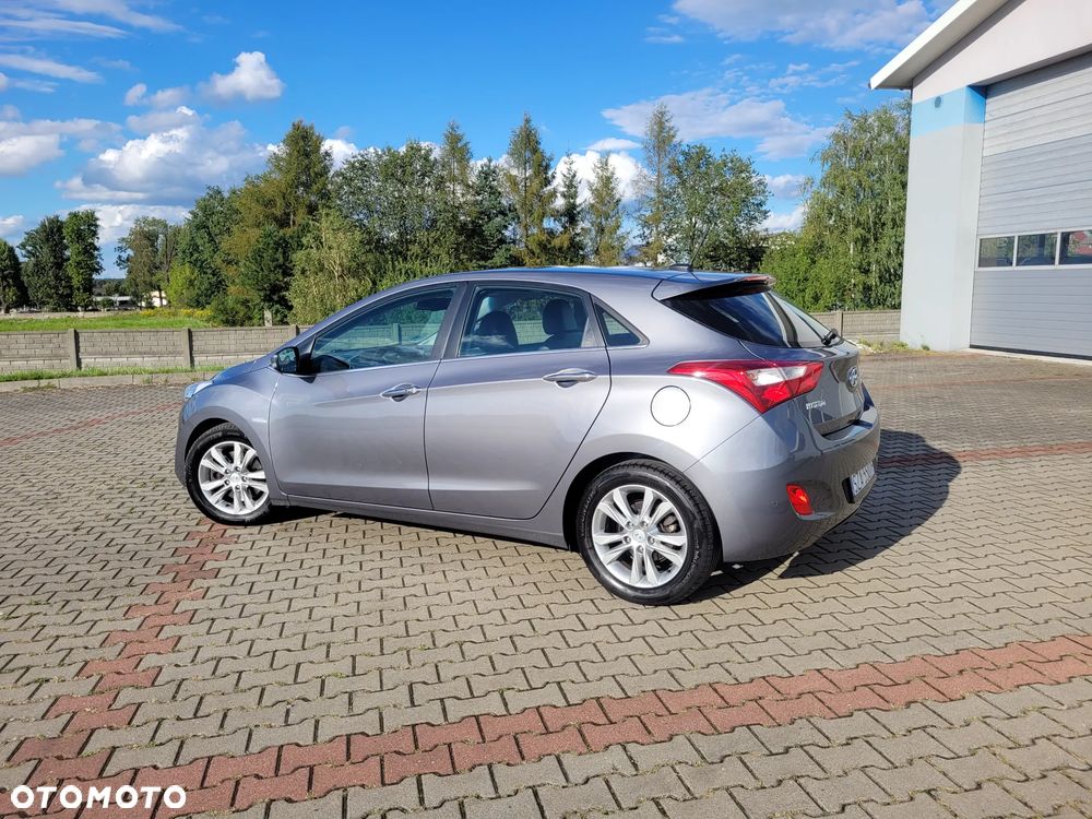 Hyundai i30 1.6 GDI DCT Premium - 11