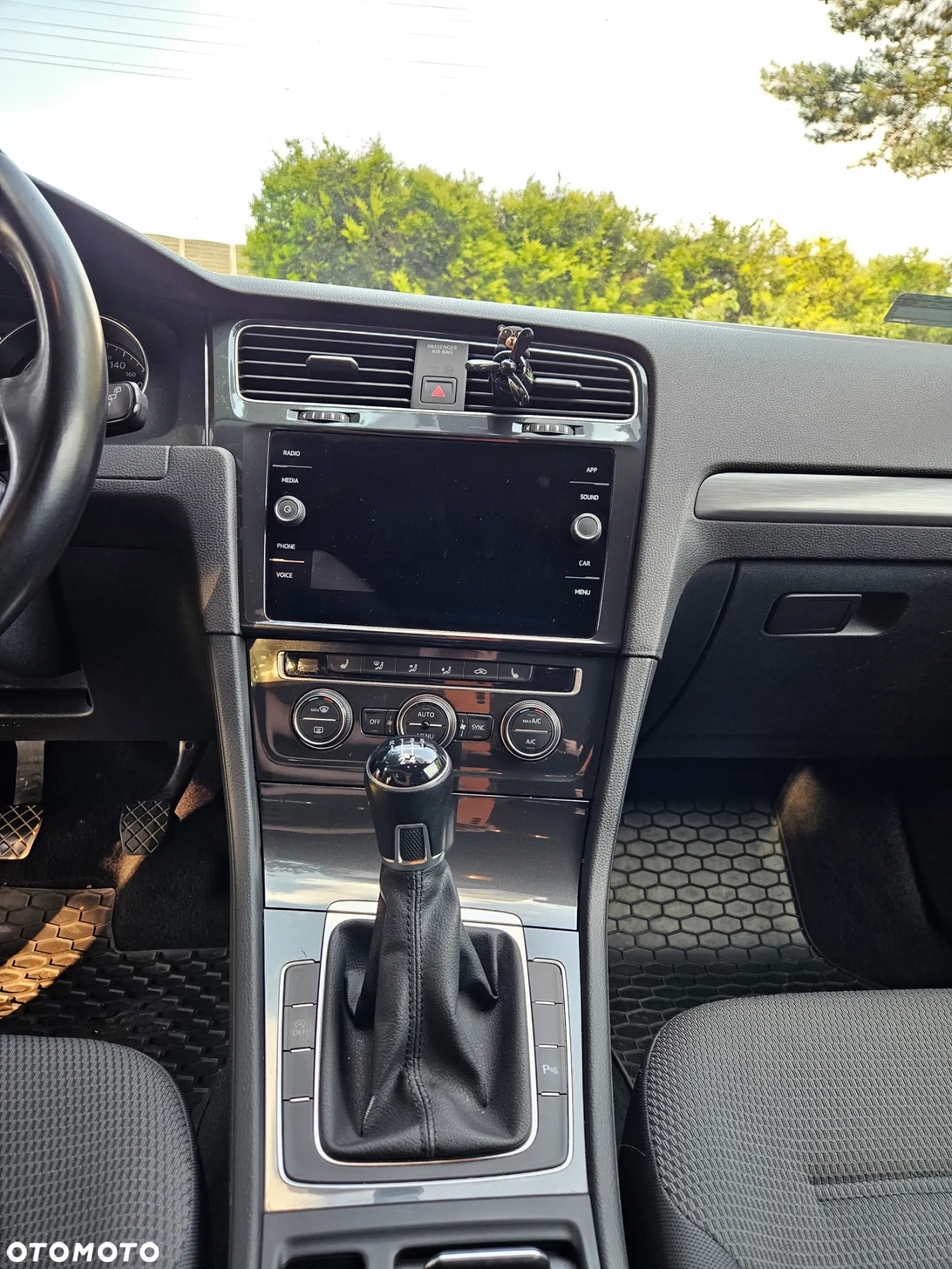 Volkswagen Golf - 8