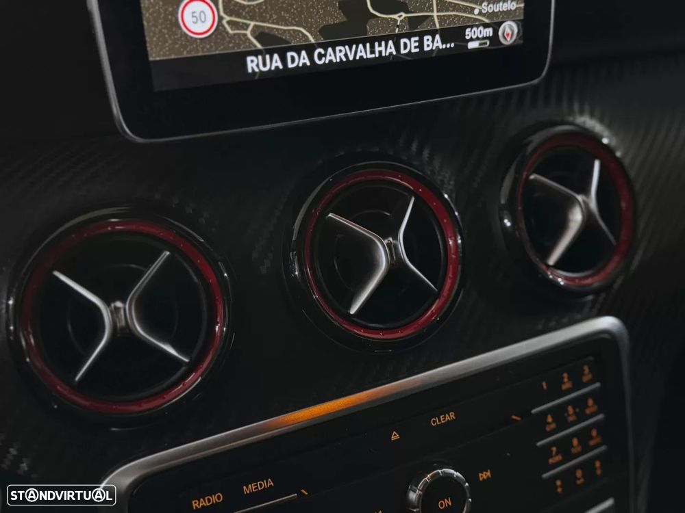 Mercedes-Benz A 45 AMG 4-Matic - 15