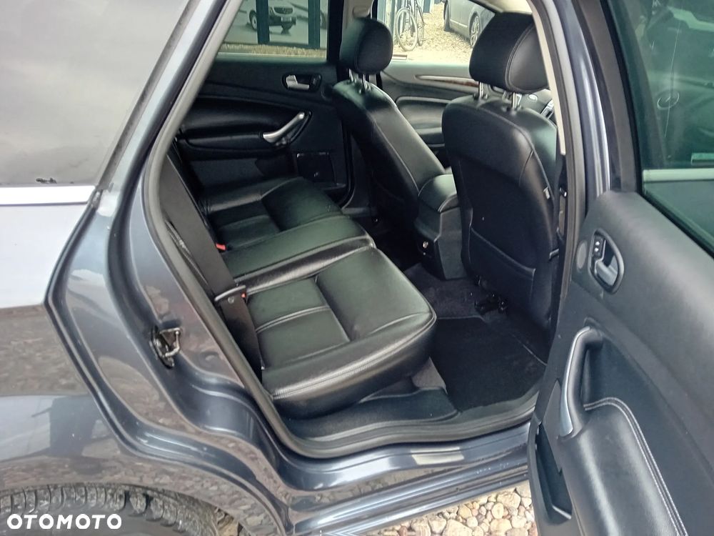 Ford Mondeo Turnier 2.0 TDCi Ambiente - 13