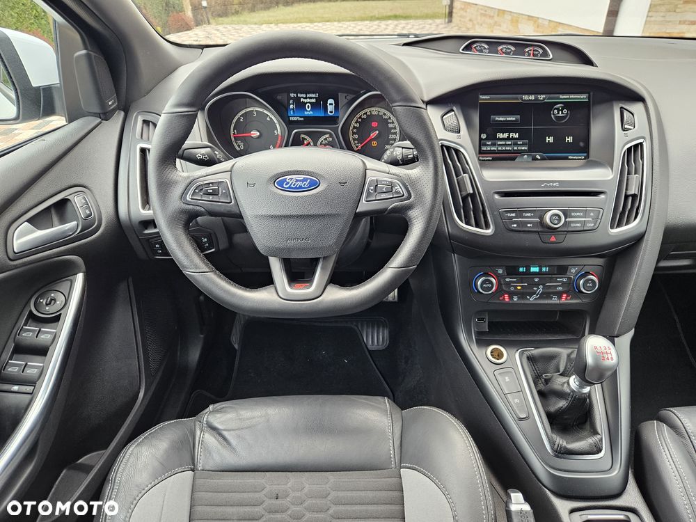 Ford Focus - 20