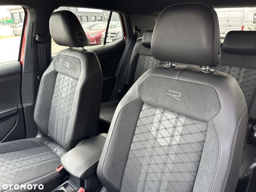 Volkswagen T-Cross - 11