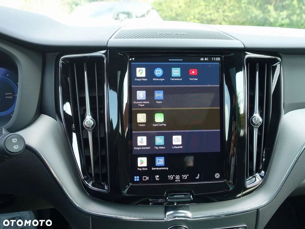 Volvo XC 60 T8 AWD Plug-in Hybrid Plus Black Edition - 24