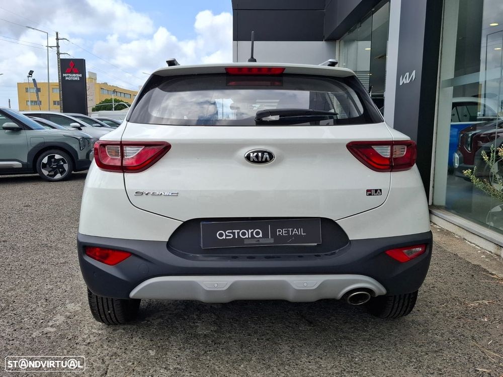 Kia Stonic 1.2 by FILA - 8