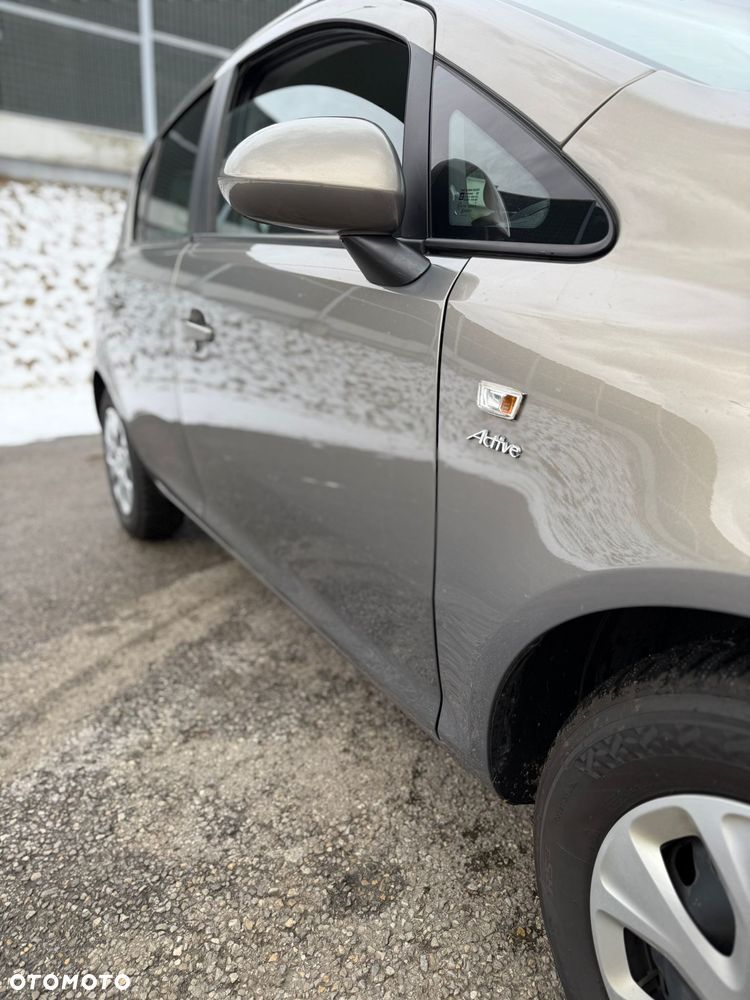 Opel Corsa 1.2 16V Edition / Active - 7