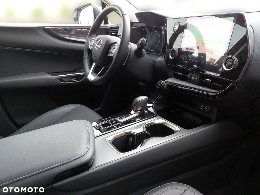 Lexus NX 350h Prestige 2WD - 19