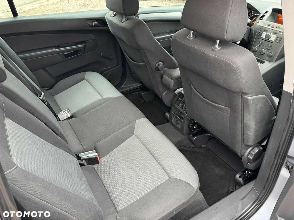 Opel Zafira - 8