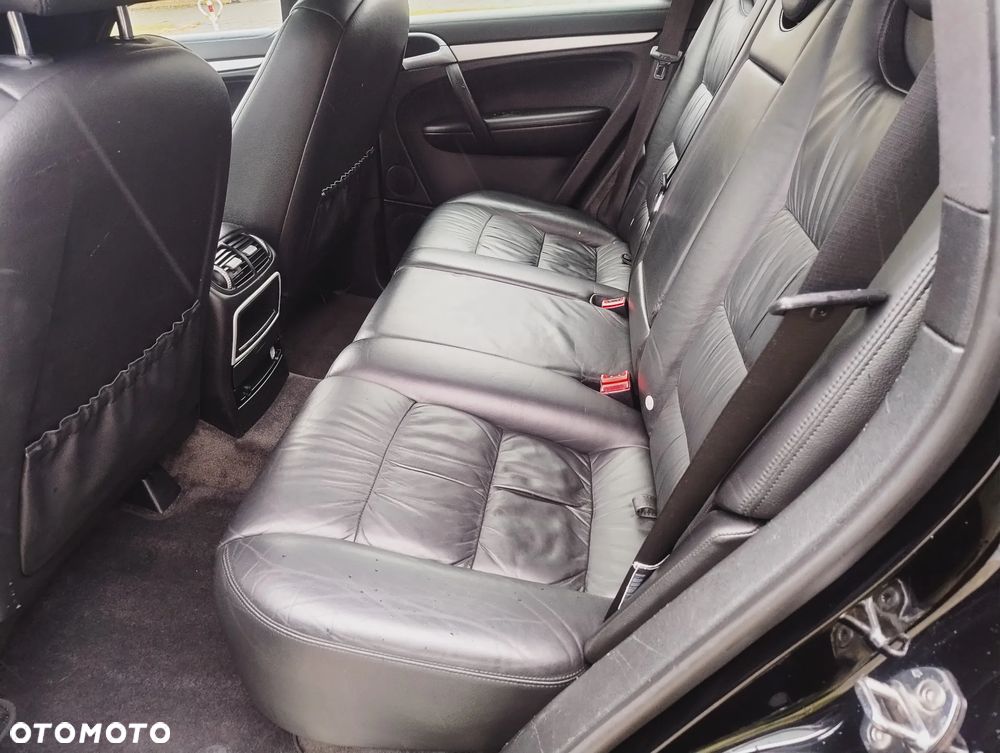 Porsche Cayenne Tiptronic S - 14