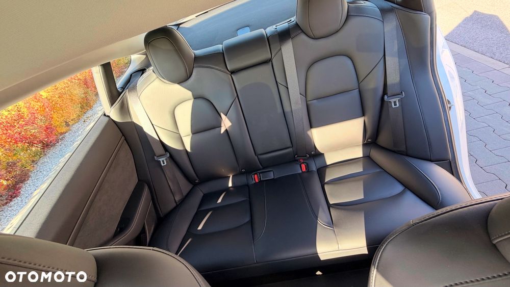 Tesla Model 3 Standard Reichweite Plus Hinterradantrieb - 17