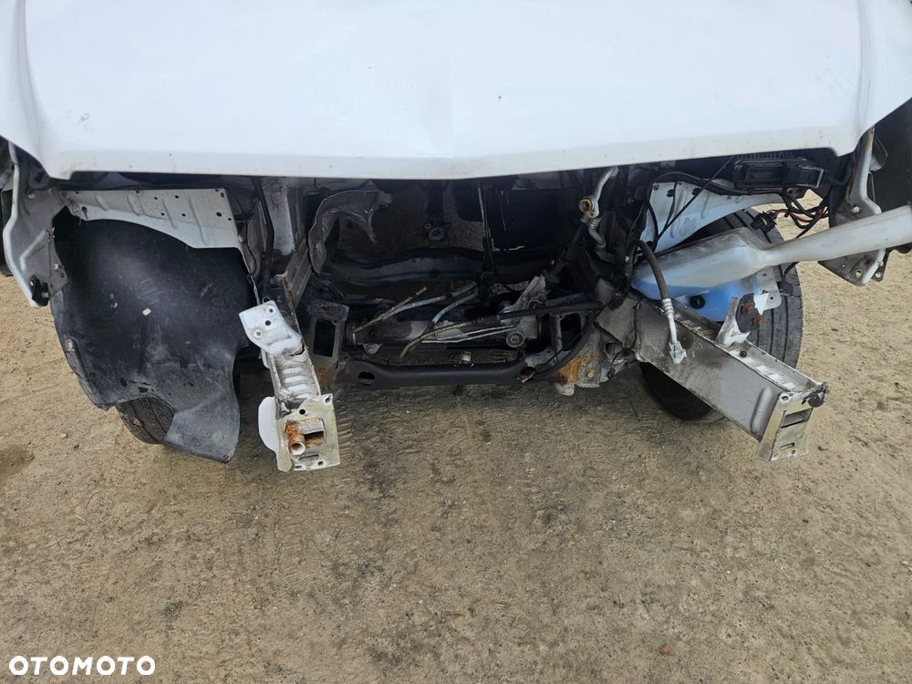 Mercedes-Benz Sprinter - 9