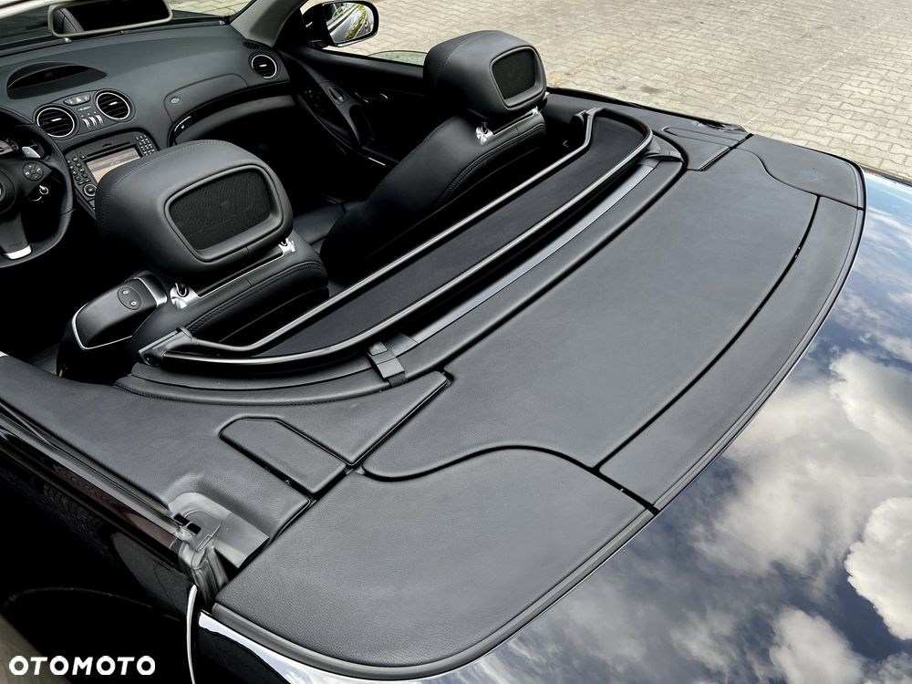 Mercedes-Benz SL 63 AMG - 14