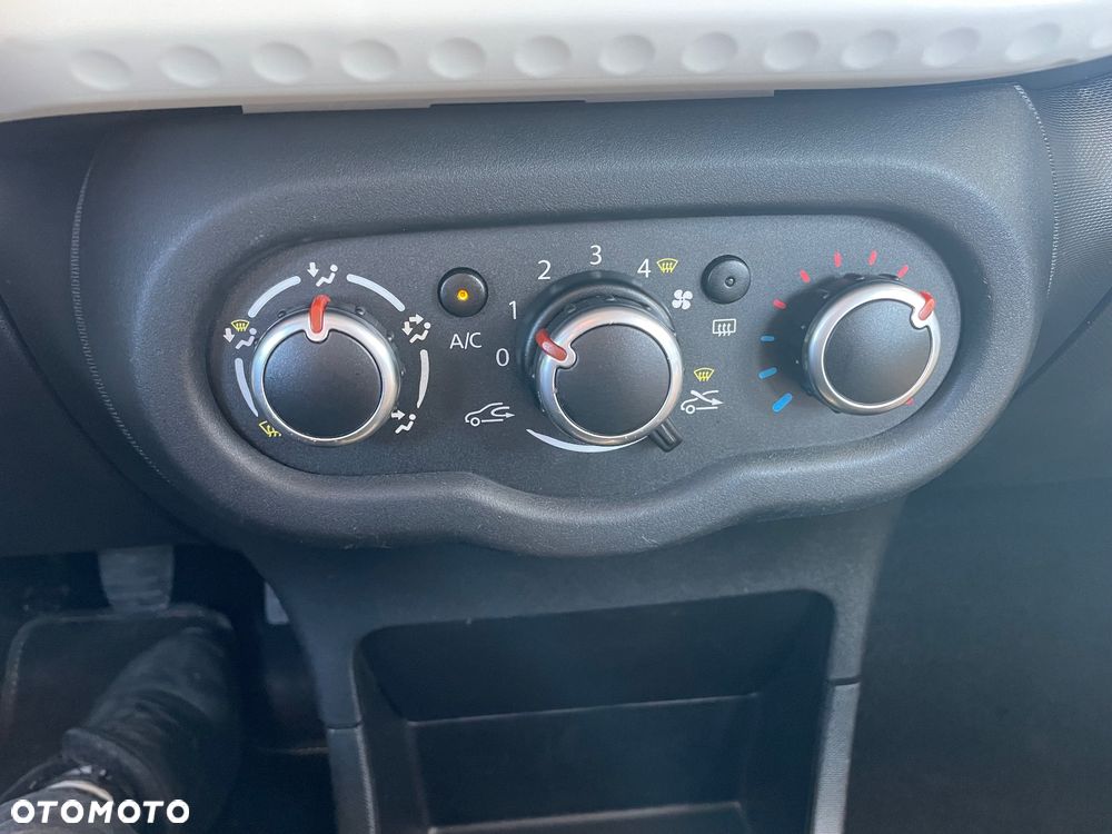 Renault Twingo SCe 70 Start&Stop Intens - 16