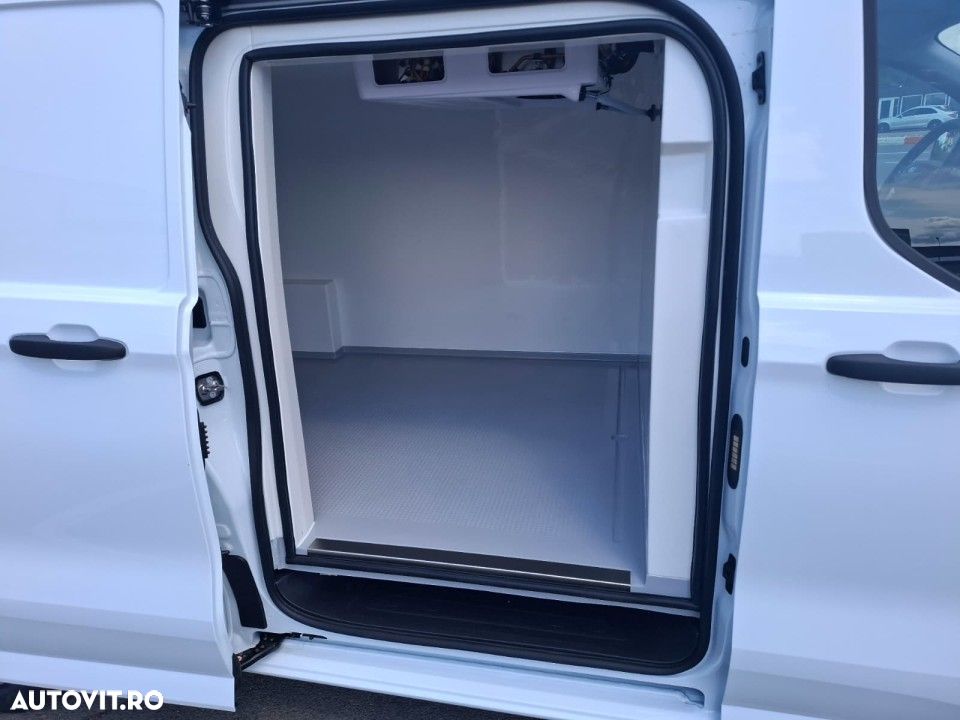 Ford Transit Custom - 11