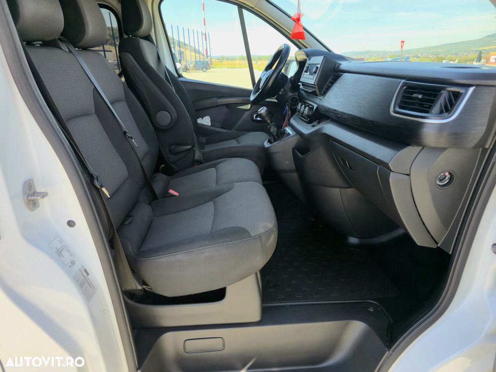 Renault Trafic - 11